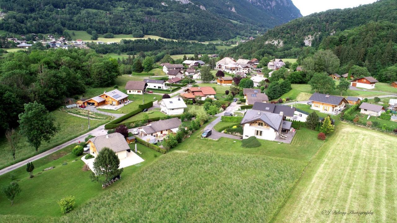 Chalet Aux 3 Biches Mieussy Exterior foto