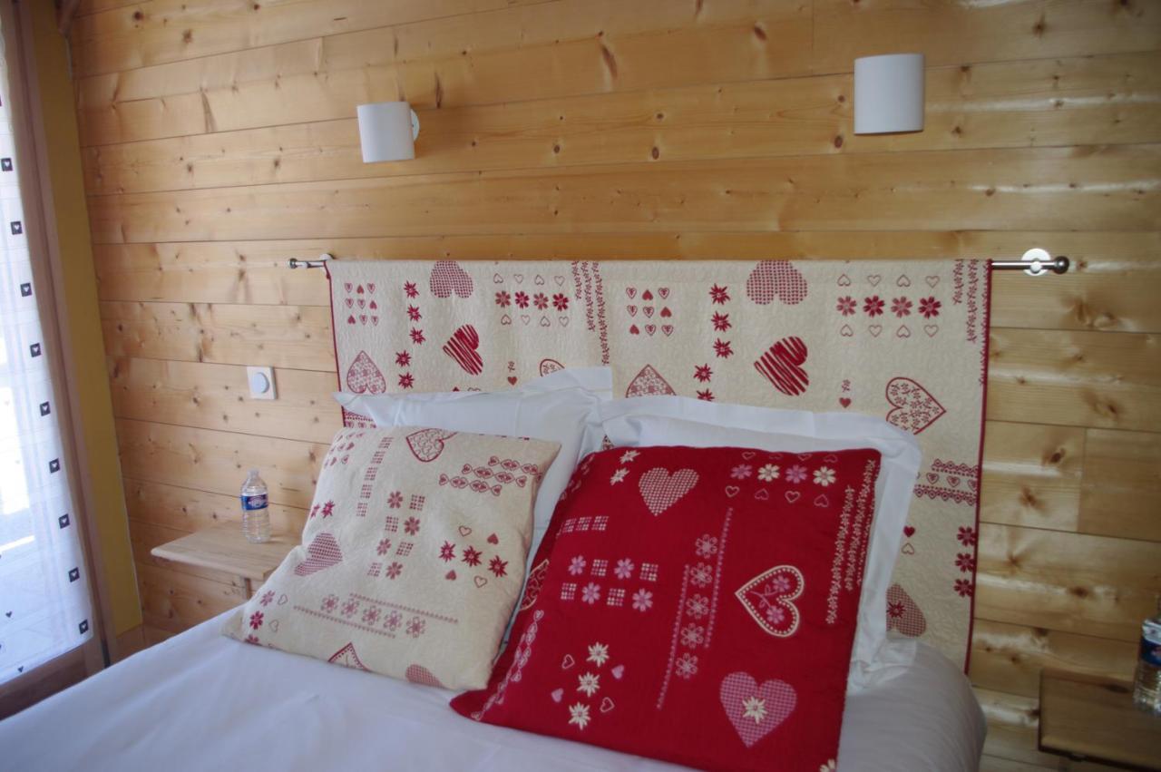 Chalet Aux 3 Biches Mieussy Exterior foto